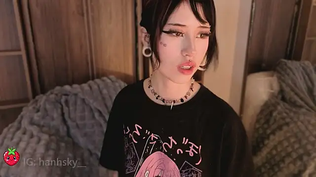 HannahSky_のライブXXXチャット