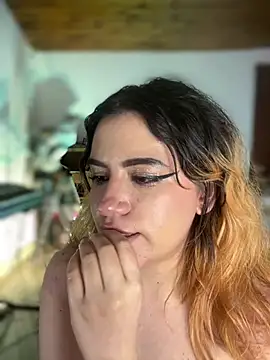 NikkiNix Obrolan Langsung XXX
