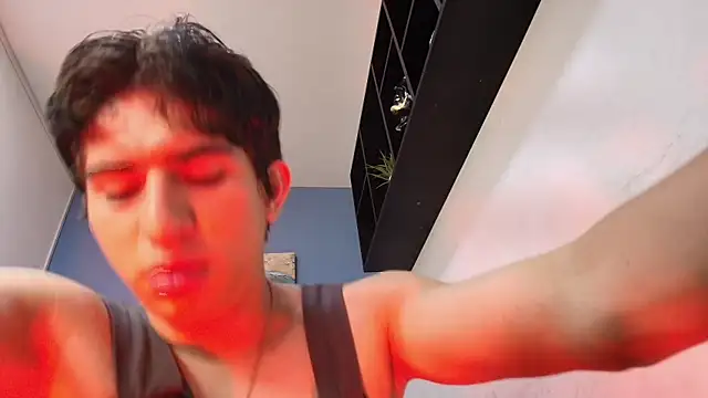 ADAM_CUMS élő XXX-chatje