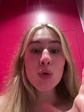 צ'אט XXX בשידור חי של SiaLater