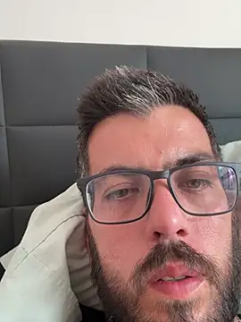 MIKEFANTASY webcam show