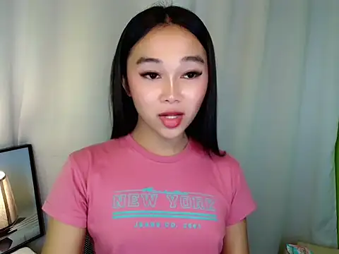 צ'אט XXX בשידור חי של TsCyra_foxxx