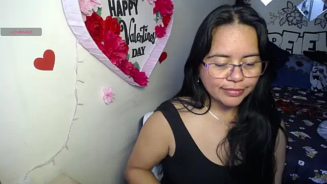 Chatroom XXX en direct de Miss__kendra_