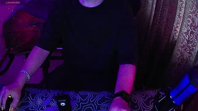 ZXCENSORED- Live XXX-chat