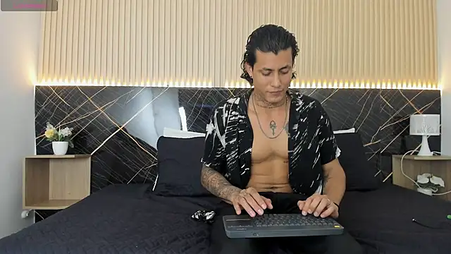 Damian_romanoff_ লাইভ XXX চ্যাট