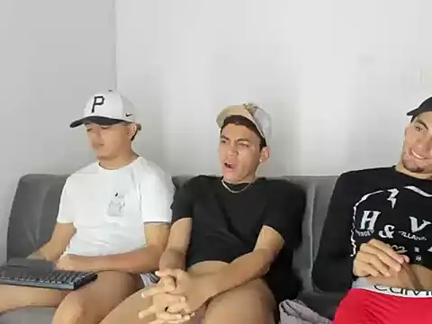 Charlie_Scorpion: απευθείας συνομιλία ΧΧΧ