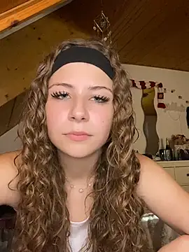 MilaRoseeen Live XXX chat