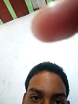 novinnho08's Live XXX Chat