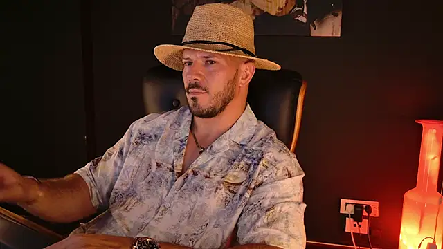 AngeloEric XXX чат на живо