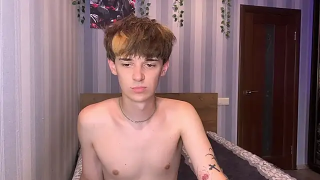 Show modela StasGuy na web-kameri