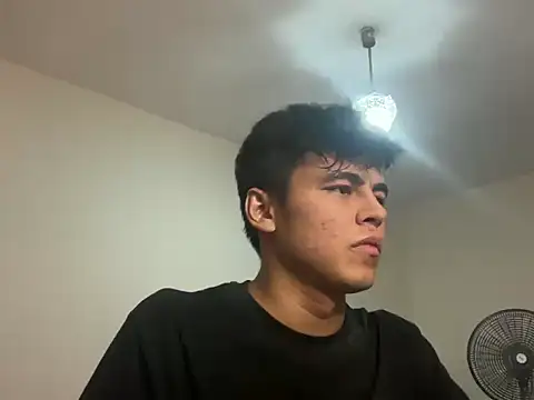 Živý XXX chat ToddWarren