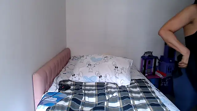 Chat +18 de kateleyagrey ao vivo