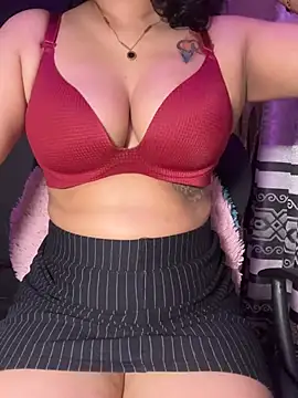 Alana_Queen_X Adlı Modelin Canlı XXX Sohbeti