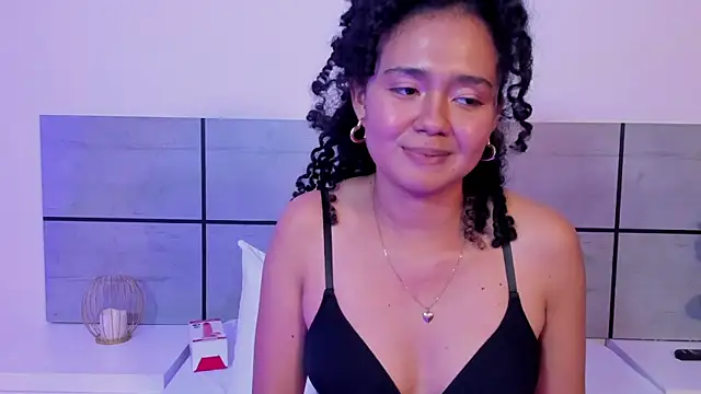 Kiraspell's Live XXX Chat