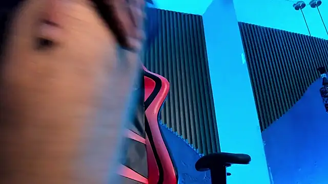 Онлайн чат XXX Boss_Domiinator