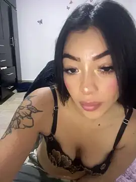 DAKOTA_SAKURA – Naživo XXX chat