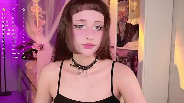 MiraJades Chat XXX in diretta