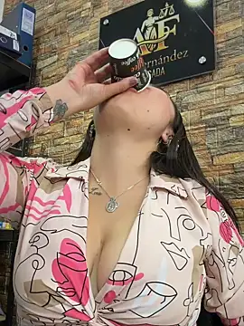 _Sarah-Office1 Chat XXX in diretta