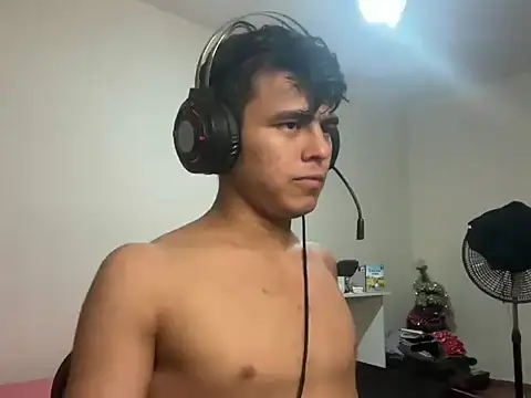 Chat XXX ao vivo de ToddWarren