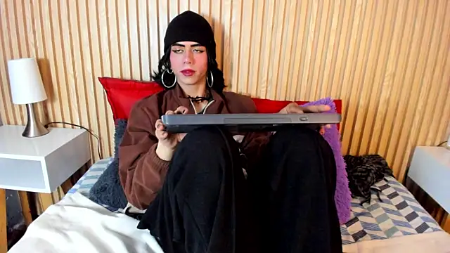 دردشة vicky_fant4sy الجنسية المباشرة