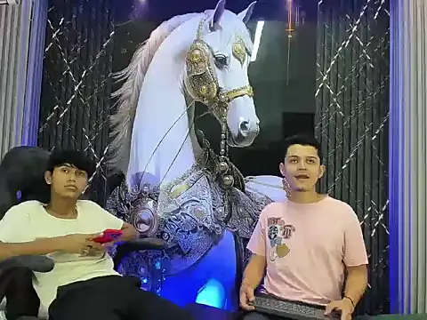 Benjamin_Alam 现场XXX聊天
