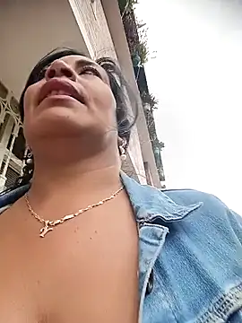 Chat XXX ao vivo de shailademons-