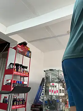 Paul22cm- Chat XXX in diretta