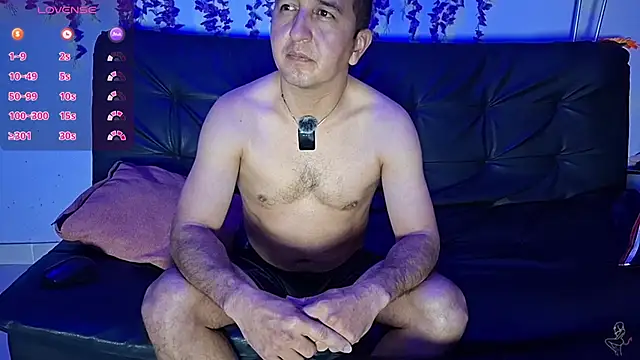 EnzoRomanof's Live XXX Chat