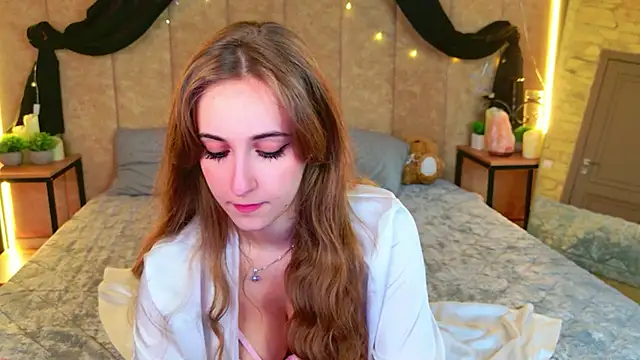 Tara_Keats 现场XXX聊天