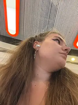 Holy_Tereza Adlı Modelin Canlı XXX Sohbeti