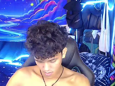 hugekenbigcock Live XXX-chat