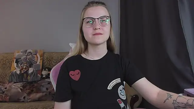 Chat +18 de MissBrightShine ao vivo