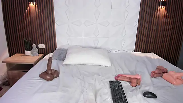 Chatroom XXX en direct de AmyColman_