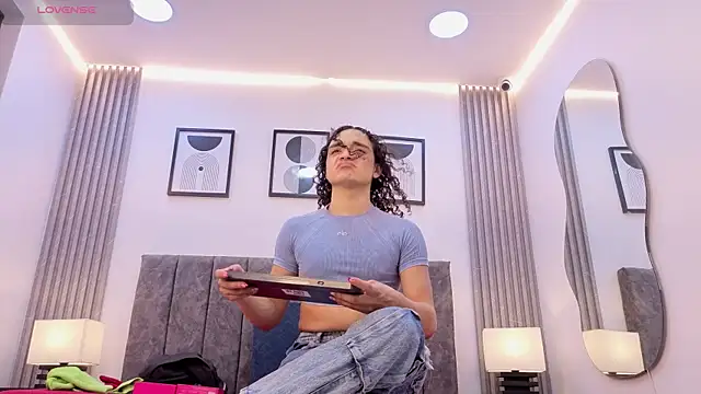 Silk_Princee লাইভ XXX চ্যাট