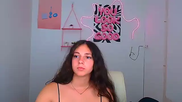 KissMeJulia's Live XXX Chat