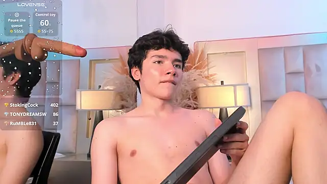 XXX chat uživo modela MaxxieRay