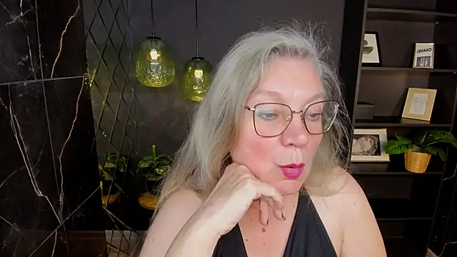 NataliMellow's Live XXX Chat