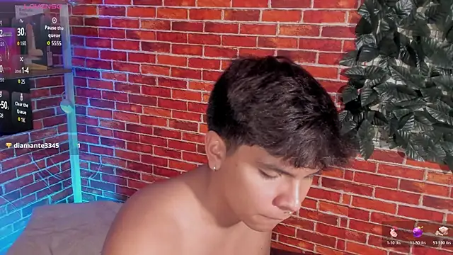 Thiago_Kozak Chat XXX in diretta