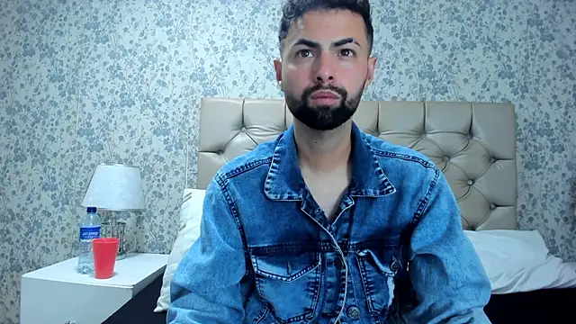 Czat XXX na żywo – AndrewCrooss