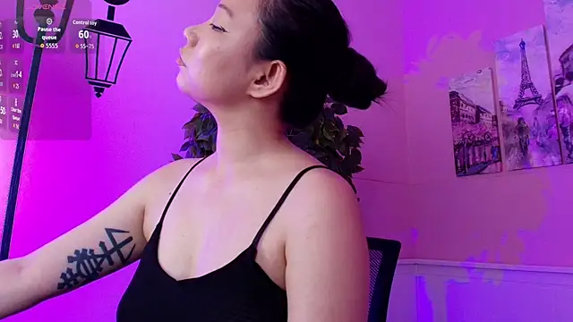 Inari_Okami_'s Live XXX Chat