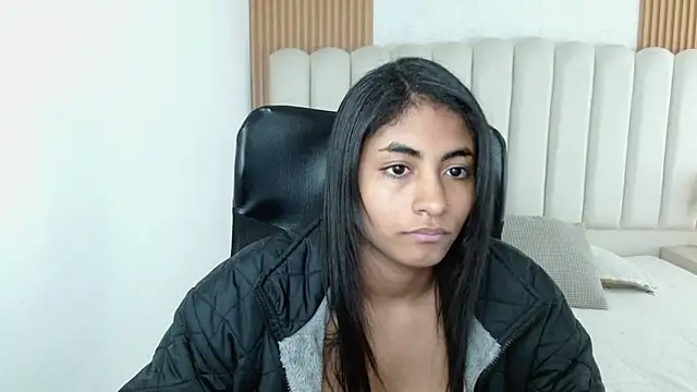 Chatroom XXX en direct de shaneelle