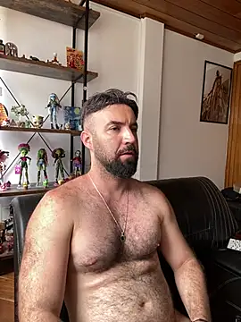 ADONIS_ART01 – Live XXX-chat
