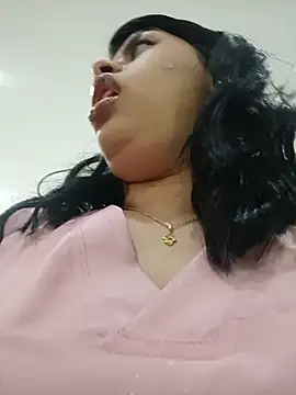 SOFIA-11_'s Live XXX Chat