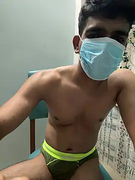 Naughtytomboy78 Adlı Modelin Canlı XXX Sohbeti