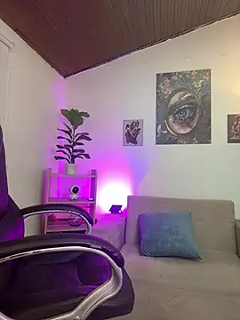 Czat XXX na żywo – LucyBloom_