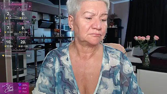 roxana_brooks Adlı Modelin Canlı XXX Sohbeti