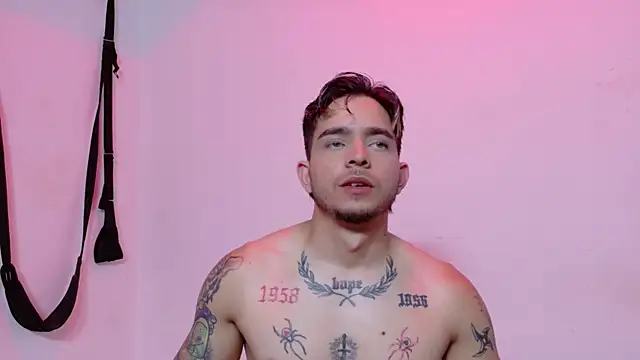 AliceandMax 即時 XXX 聊天