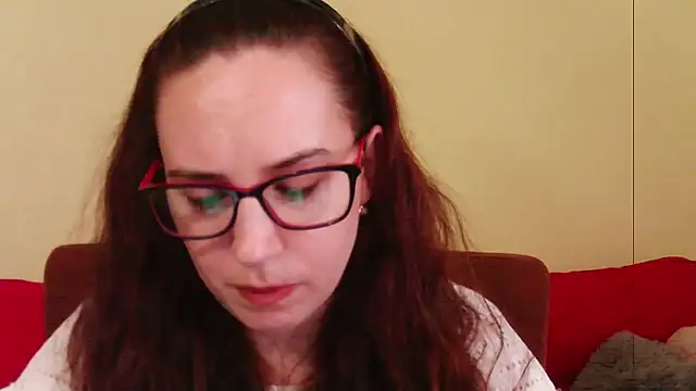 Chat +18 de EmilyHotAngel ao vivo