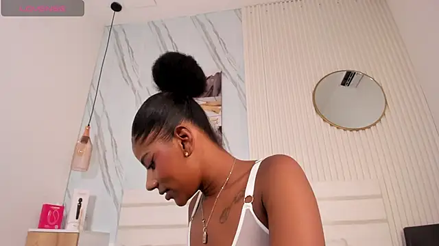 Afro_Luna's Live XXX Chat