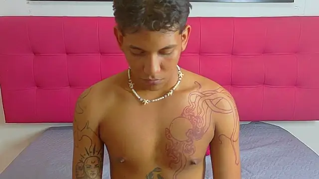 _Benjamin11 live XXX chat